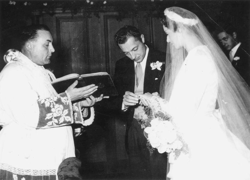 Il 19 novembre 1953 si sono sposati Marella e Gianni Agnelli nella chiesa di Osthoffen, vicino a Strasburgo